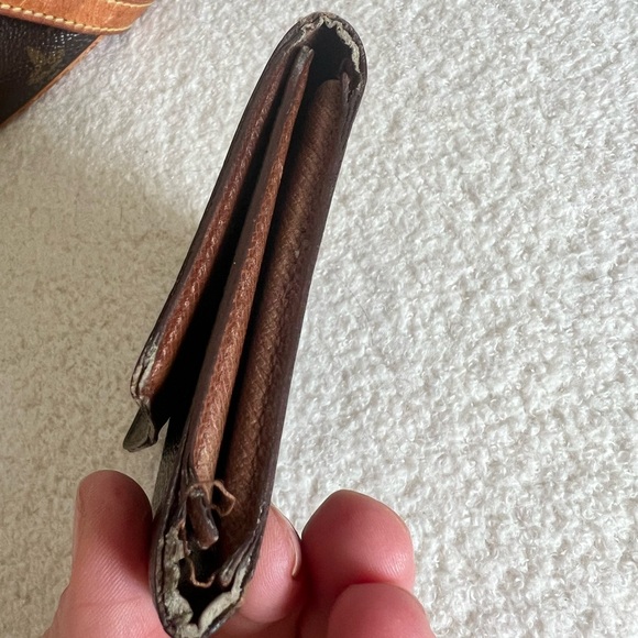 Authentic Louis Vuitton Wallet - Picture 5 of 8